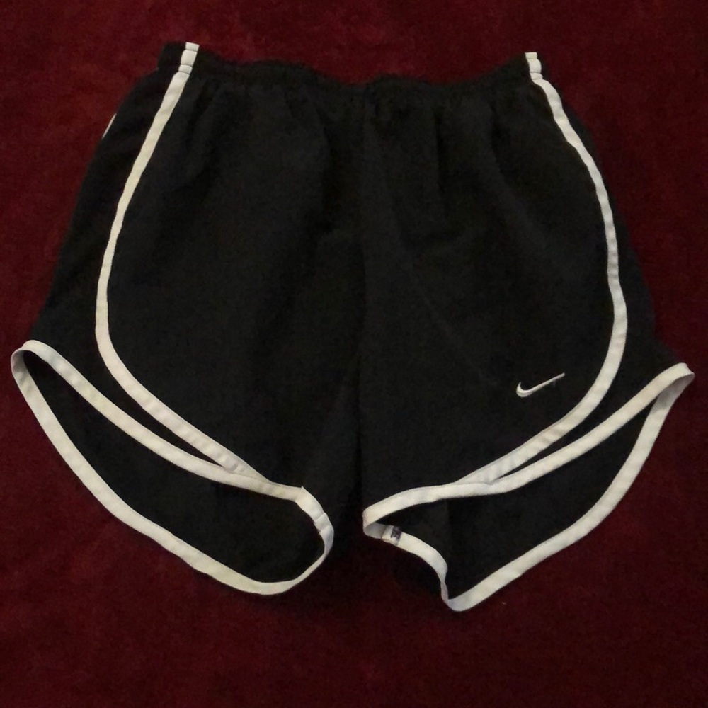Black nike shorts